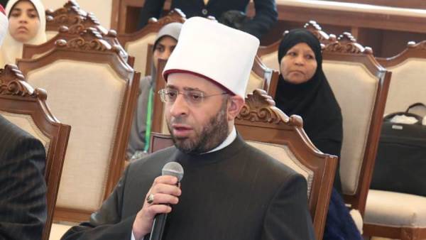 وزير الأوقاف يحيل مجموعة من المخالفات إلي جهات التحقيق