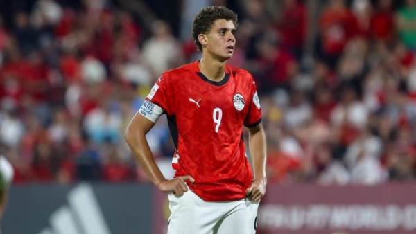 والدة حمزة عبد الكريم تقود المفاوضات.. عرض مجاني من برشلونة واللاعب يتمسك بالرحيل