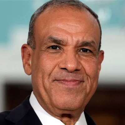 وزير الخارجية يكتب: مصر وغزة.. حين يُستهدف من يقف مع الحق