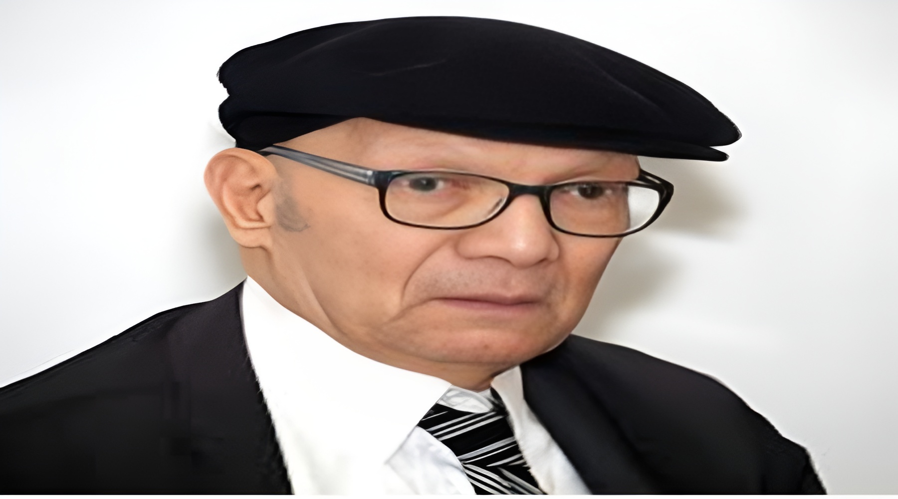 مدرسة متفردة للإبداع .. ومنبر عالٍ للحرية